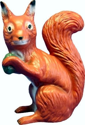 Eichhörnchen am Baum