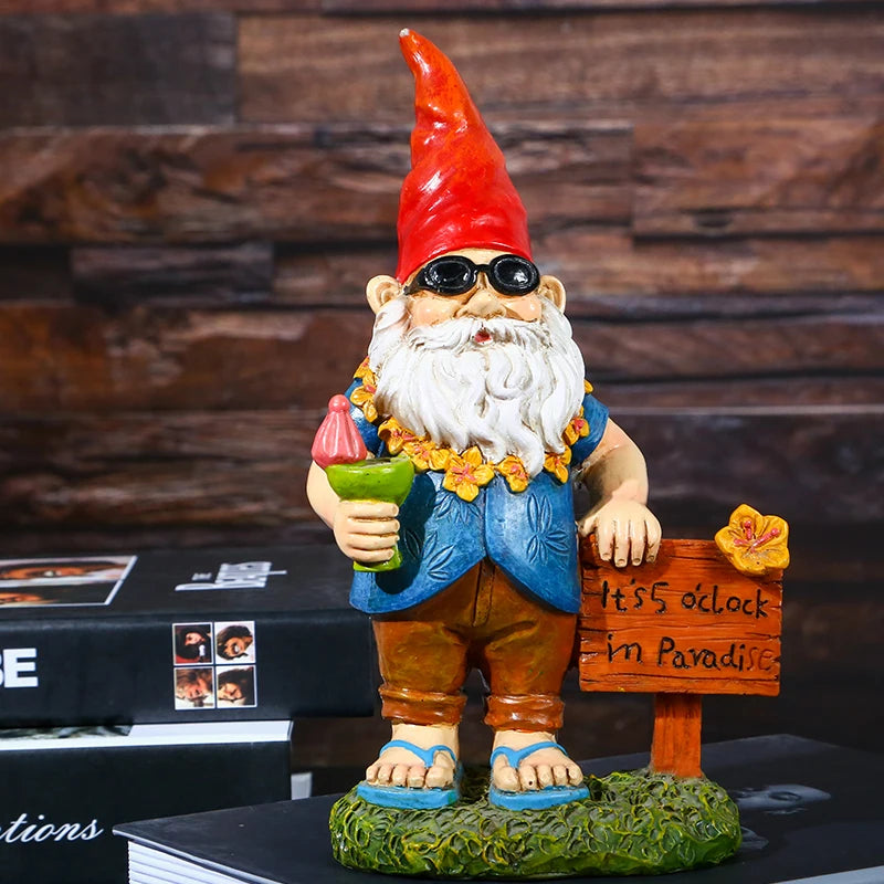 Freche Gartenzwerg-Figur aus Harz – 7 Charaktere für jeden Garten-Typ