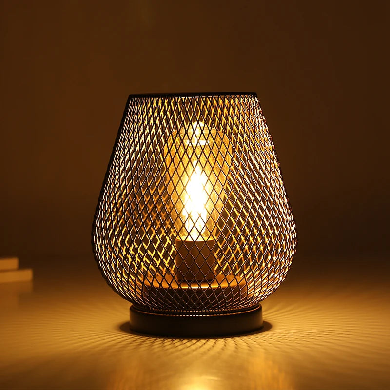 Nordische Metall-Käfig-Laterne mit LED – Kabellose Tischlampe