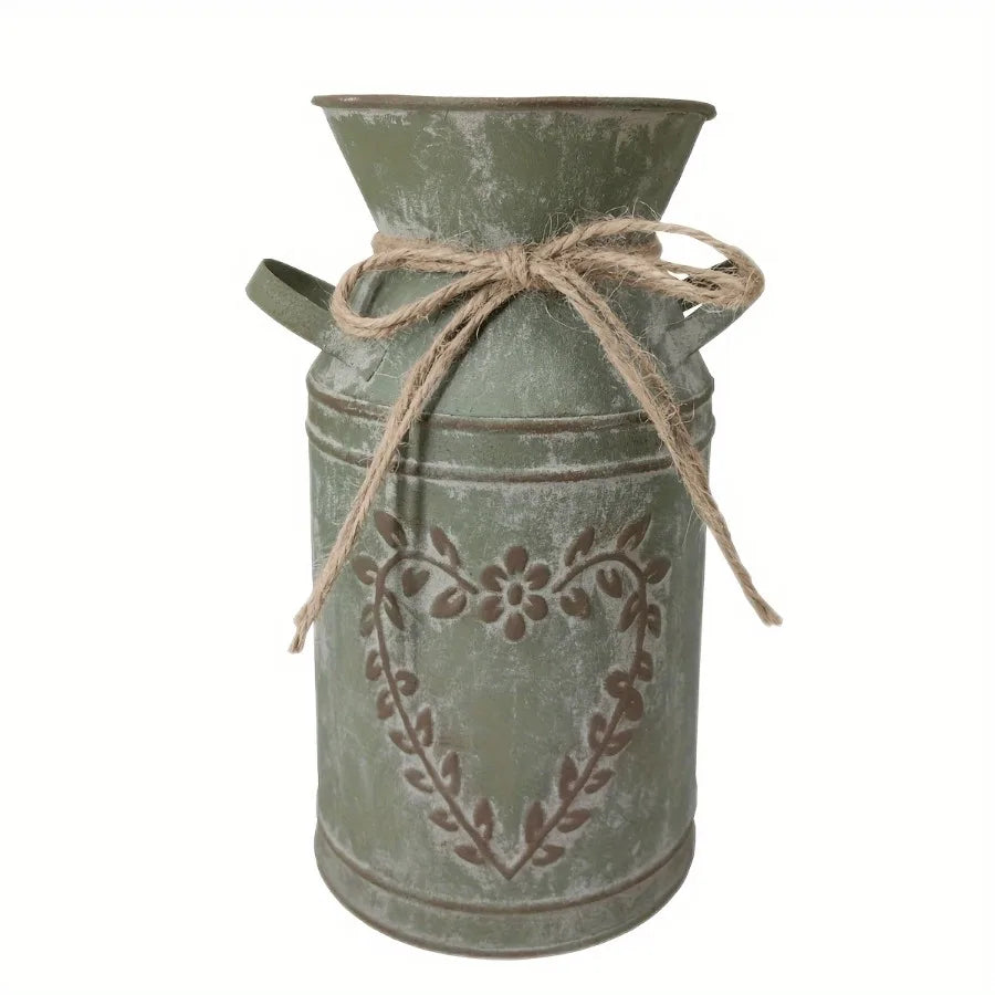 Vintage Metallvase im Französischen Farmhouse-Stil – Shabby Chic für Zuhause & Garten