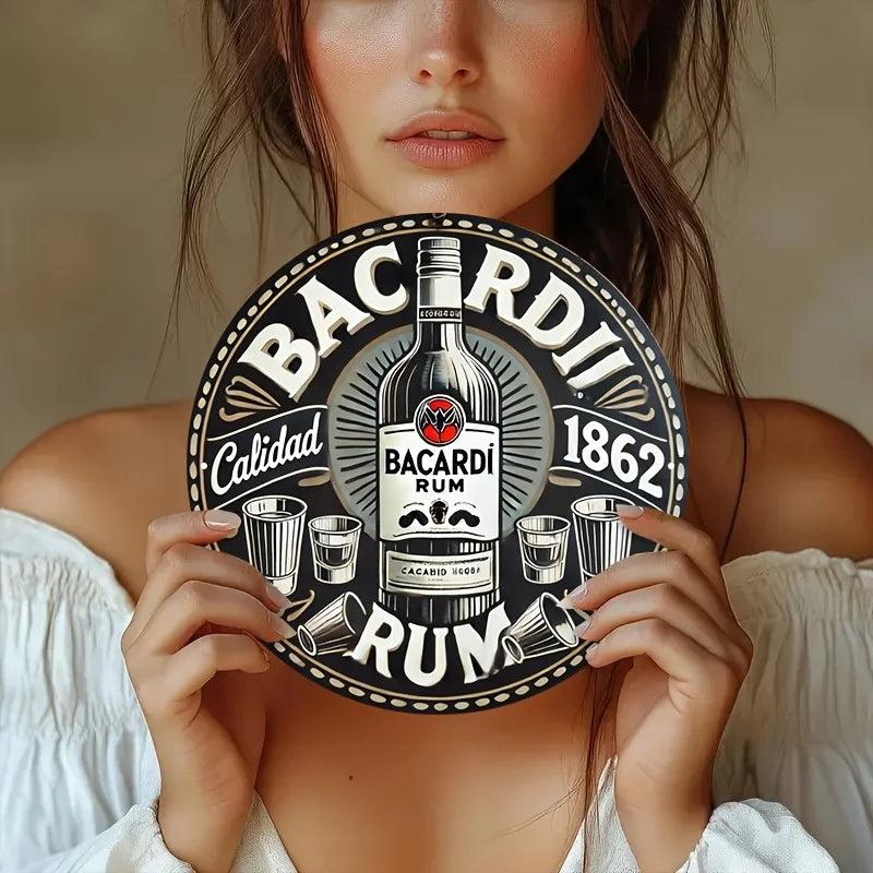 Vintage Bacardi Rum Rundes Aluminium-Wandschild – Retro Deko