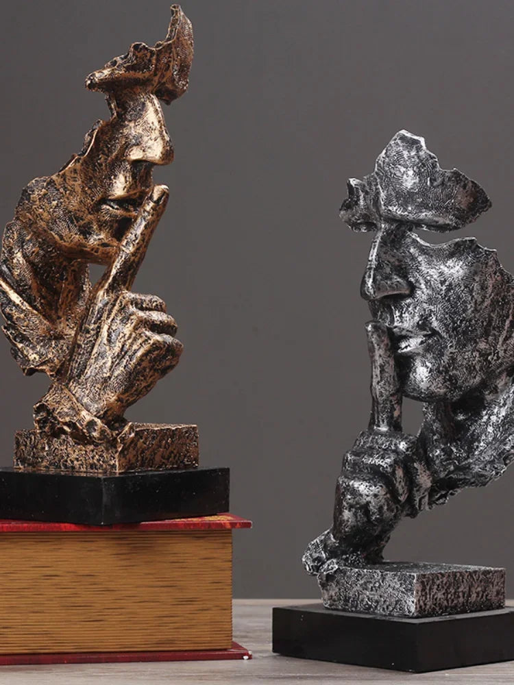Nordische „Stille ist Gold“ Skulptur – Abstrakte Harz-Figur für modernes Wohnen & Büro