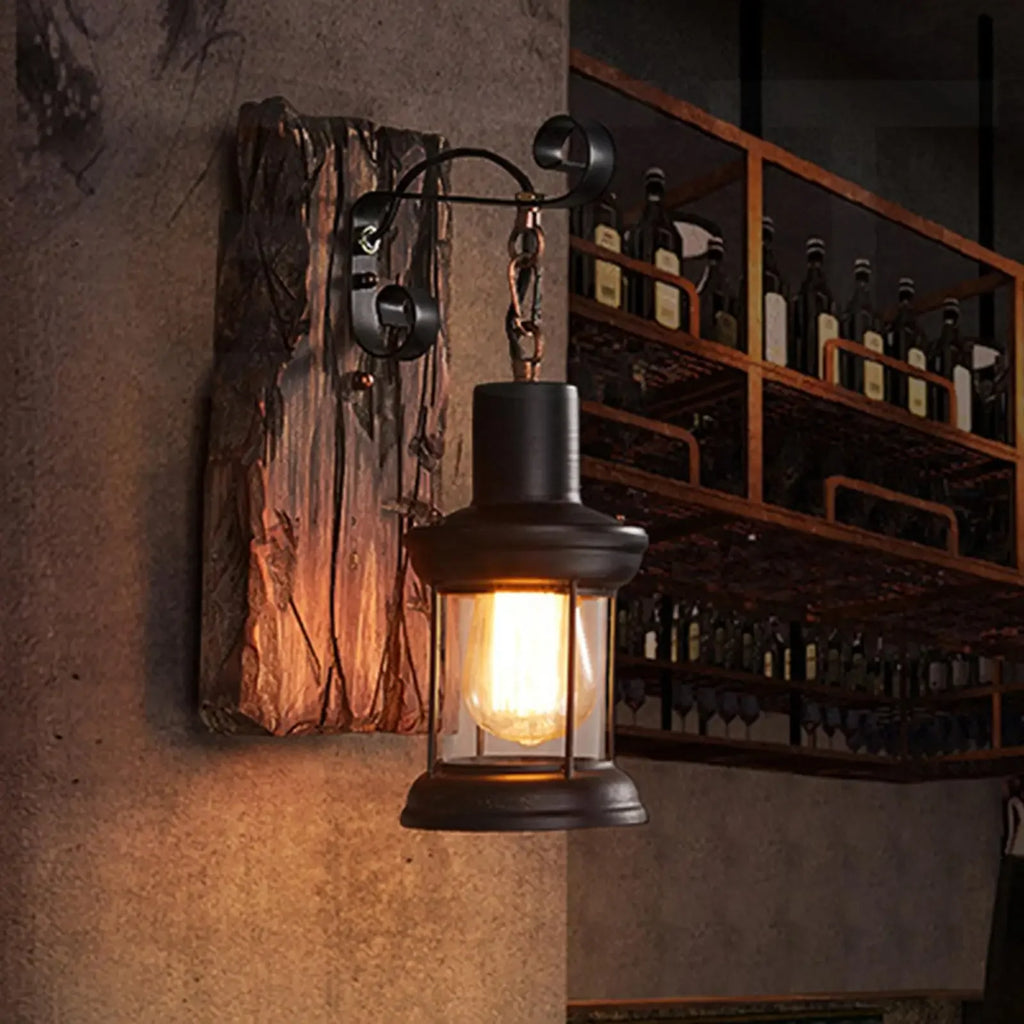 Antike Industrie-Wandleuchte aus Holz & Eisen – Rustikale Wandlampe
