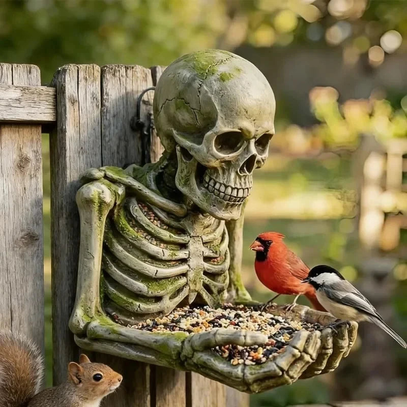 Vogelfutter-Skulptur aus Harz – Multifunktionale Gartendeko mit verstecktem Aufhängeloch