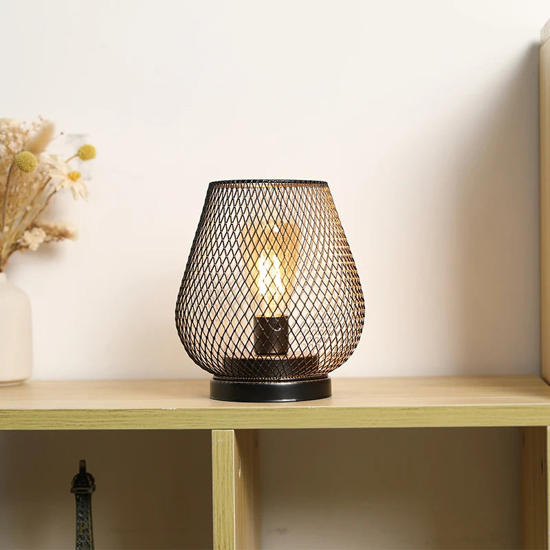 Nordische Metall-Käfig-Laterne mit LED – Kabellose Tischlampe
