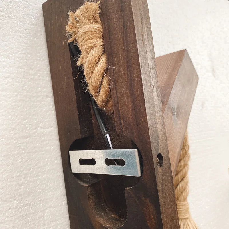 Retro Wandlampe aus Holz & Hanfseil – E27 Edison-Fassung