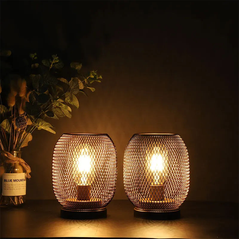 2er-Set Metall-Laterne mit LED – Kabellose Tischlampe