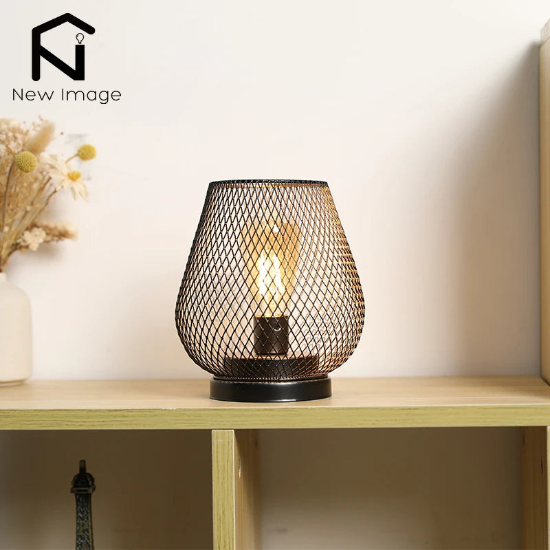 Nordische Metall-Käfig-Laterne mit LED – Kabellose Tischlampe