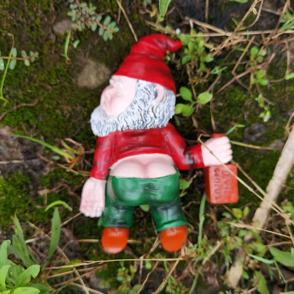 Betrunkener Zwerg aus Resin – Witzige Gartenfigur & Miniatur-Deko für Haus, Büro & Garten