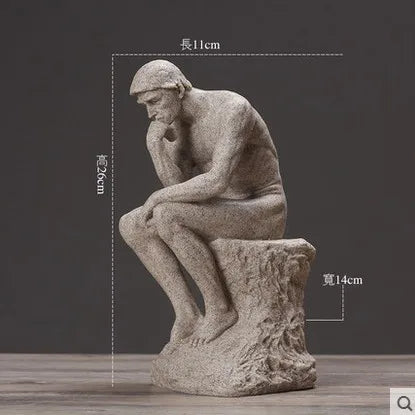 Nordische Denker-Skulptur – Resin in Sandstein-Optik