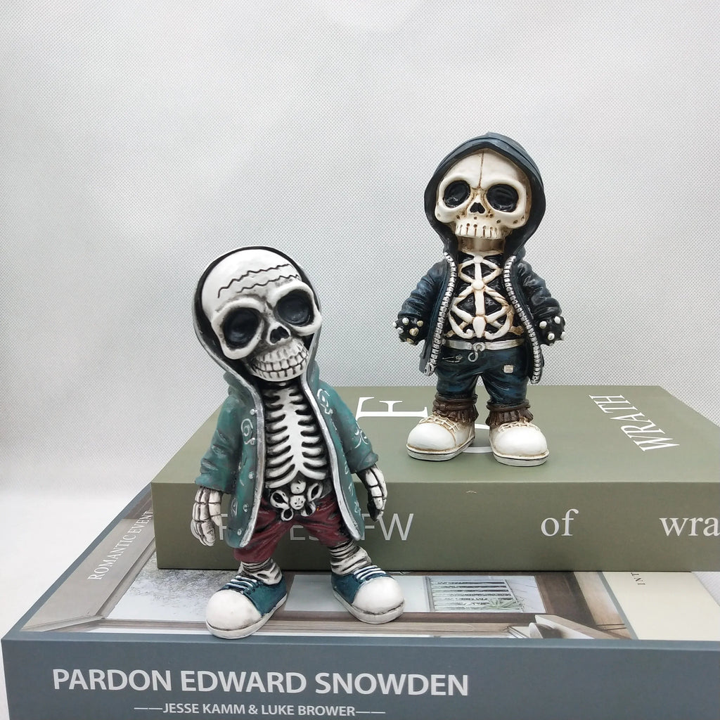 Resin Skeleton Figurine - Miniature Halloween & Gothic Decor (4 variants)