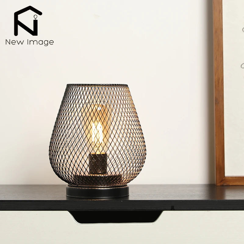 Nordische Metall-Käfig-Laterne mit LED – Kabellose Tischlampe