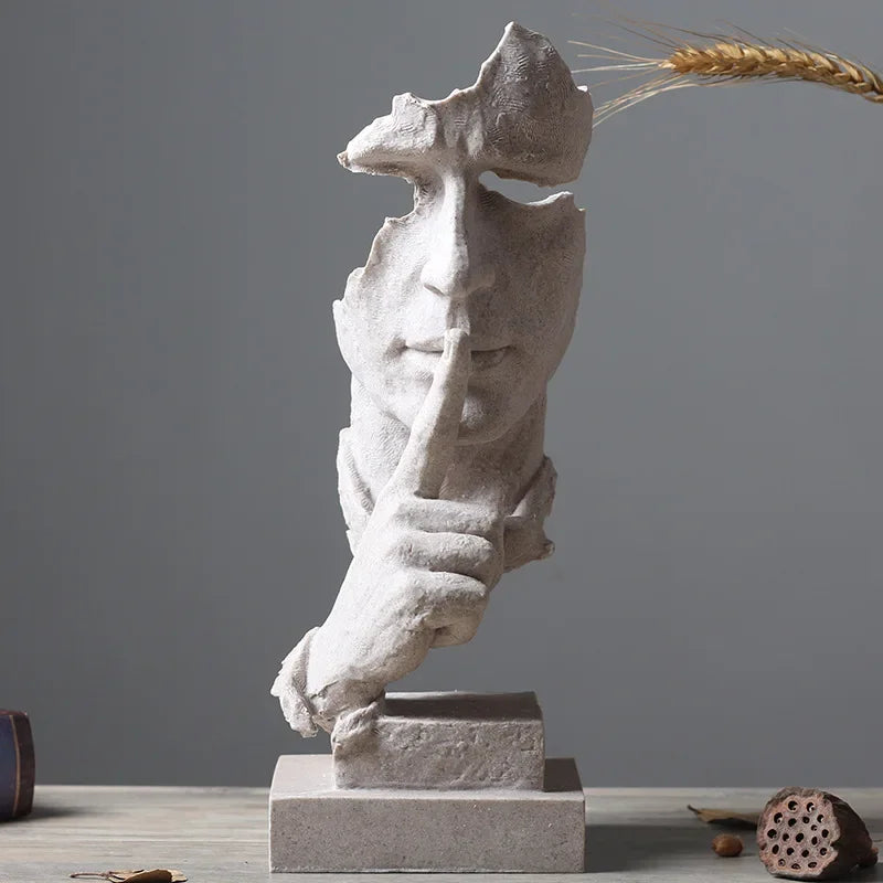 Nordische „Stille ist Gold“ Skulptur – Abstrakte Harz-Figur für modernes Wohnen & Büro