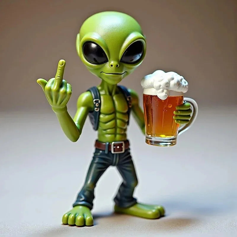 Alien Bier-Skulptur aus Harz – Witzige Gartenfigur mit lustigem Ausdruck, wetterfest für Innen & Außen