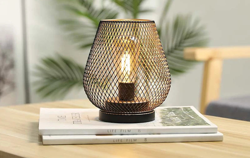 Nordische Metall-Käfig-Laterne mit LED – Kabellose Tischlampe